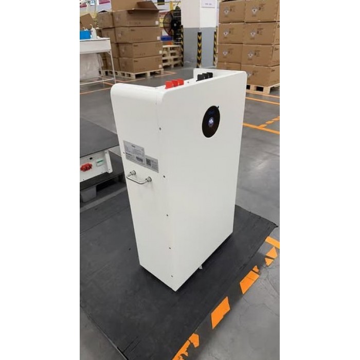 [commerce_product_variation:title]